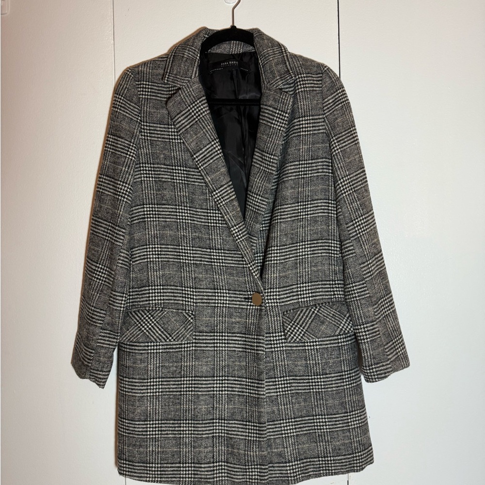 ZARA | Gray & Black Plaid Blazer Structured & Tailored Suit Jacket / Coat